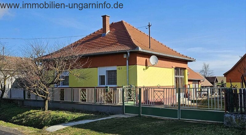 Einfamilienhaus zu verkaufen in der Gegend von Kaposvár Einfamilienhaus zu verkaufen in der Gegend von Kaposvár